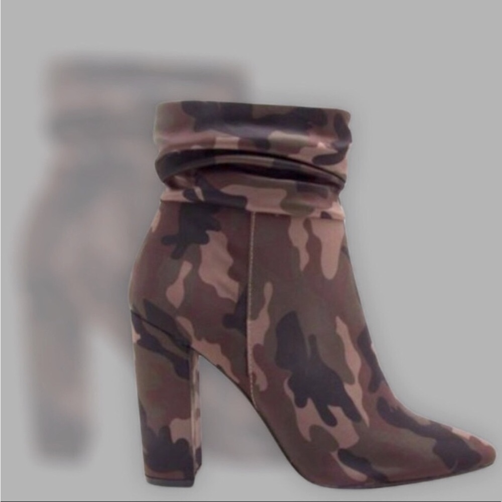 🛑BOGO 1/2🆕(Last Pair) Camouflage Ankle Bootie
